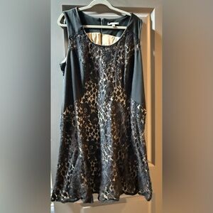 Elegant Black and Gold Lace Midi Dress